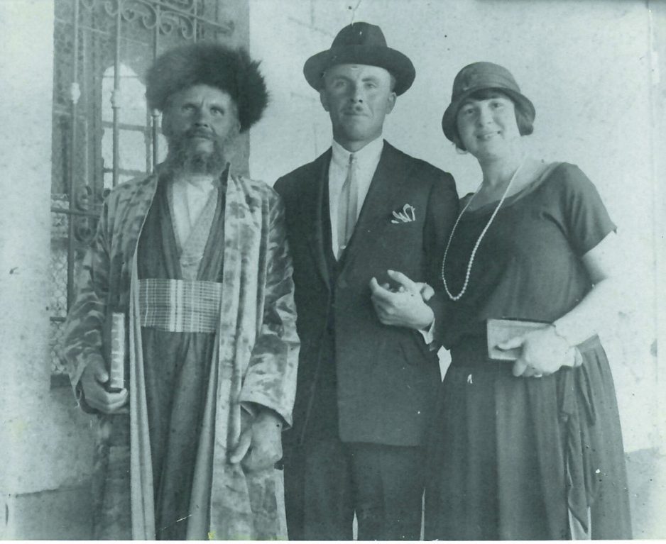 Kadesh with his son, Fishel, and daughter-in-law, Rivka